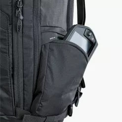 Evoc FR Trail E-Ride Pyöräilyreppu 17 Evoc FR Trail E-Ride Pyöräilyreppu -MAASTOPYÖRÄT myymälä 100114100 FR TRAIL E RIDE 20 dt08