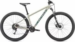 Specialized Rockhopper Sport 29 (2022) 17 Specialized Rockhopper Sport 29 (2022) -MAASTOPYÖRÄT myymälä 2022 Specialized Rockhopper Sport 29 Gloss White Mountains Dusty Turquoise scaled 1