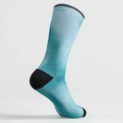 Specialized Soft Air Korkeavartiset Sukat 13 Specialized Soft Air Korkeavartiset Sukat -MAASTOPYÖRÄT myymälä 64722 397 APP SOFT AIR TALL SOCK TRPTL DISTORTION M HERO
