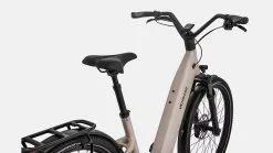 Specialized Turbo Como 5.0 -MAASTOPYÖRÄT myymälä 90422 33 COMO 50 SND BLKREFL D1 POV