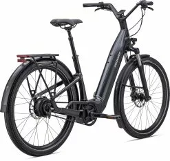 Specialized Turbo Como 4.0 IGH 23 Specialized Turbo Como 4.0 IGH -MAASTOPYÖRÄT myymälä 90422 40 COMO 40 IGH CSTBLK SILREFL RDSQ