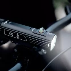 Fenix BC26R 1600lm Etuvalo -MAASTOPYÖRÄT myymälä 911232 Fenix BC26R pyoranlamppu 12 1000x1000 1