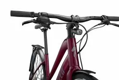 Specialized Turbo Vado SL 4.0 Step-Through 28 Specialized Turbo Vado SL 4.0 Step-Through -MAASTOPYÖRÄT myymälä 93921 53 VADO SL 40 ST EQ RSBRY BLKREFL D3 HT