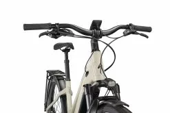 Specialized Turbo Vado 5.0 Step-Through -MAASTOPYÖRÄT myymälä 95022 20 VADO 50 ST WHTMTN BLKREFL D3 HT