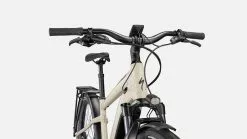 Specialized Turbo Vado 5.0 31 Specialized Turbo Vado 5.0 -MAASTOPYÖRÄT myymälä 95022 38 VADO 50 WHTMTN BLKREFL D3 HT