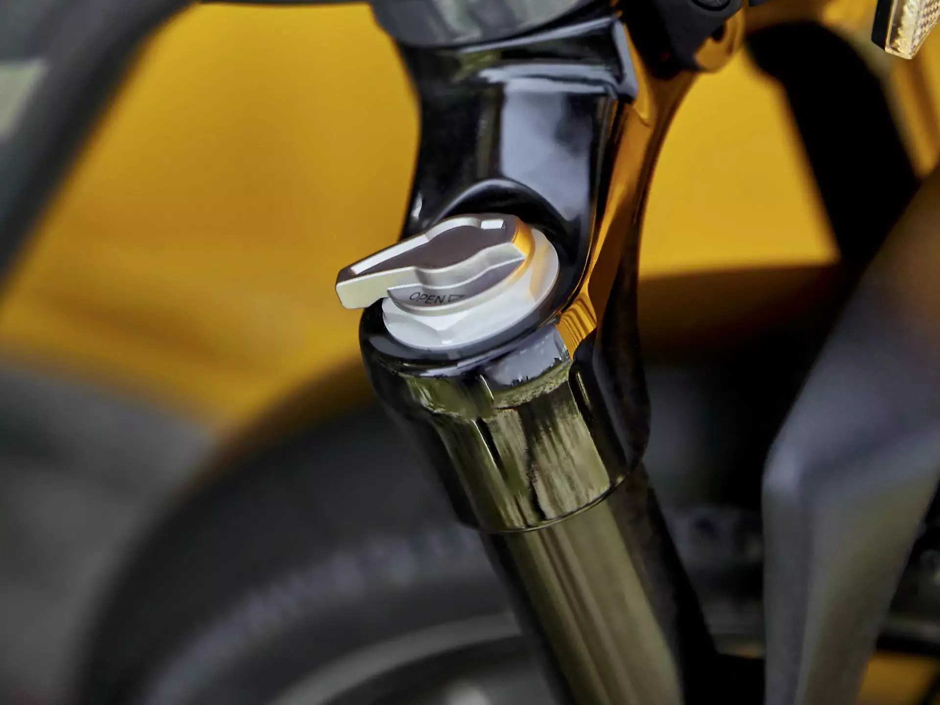 Trek Allant+ 5 Lowstep (2022) 7 Trek Allant+ 5 Lowstep (2022) - Image 5