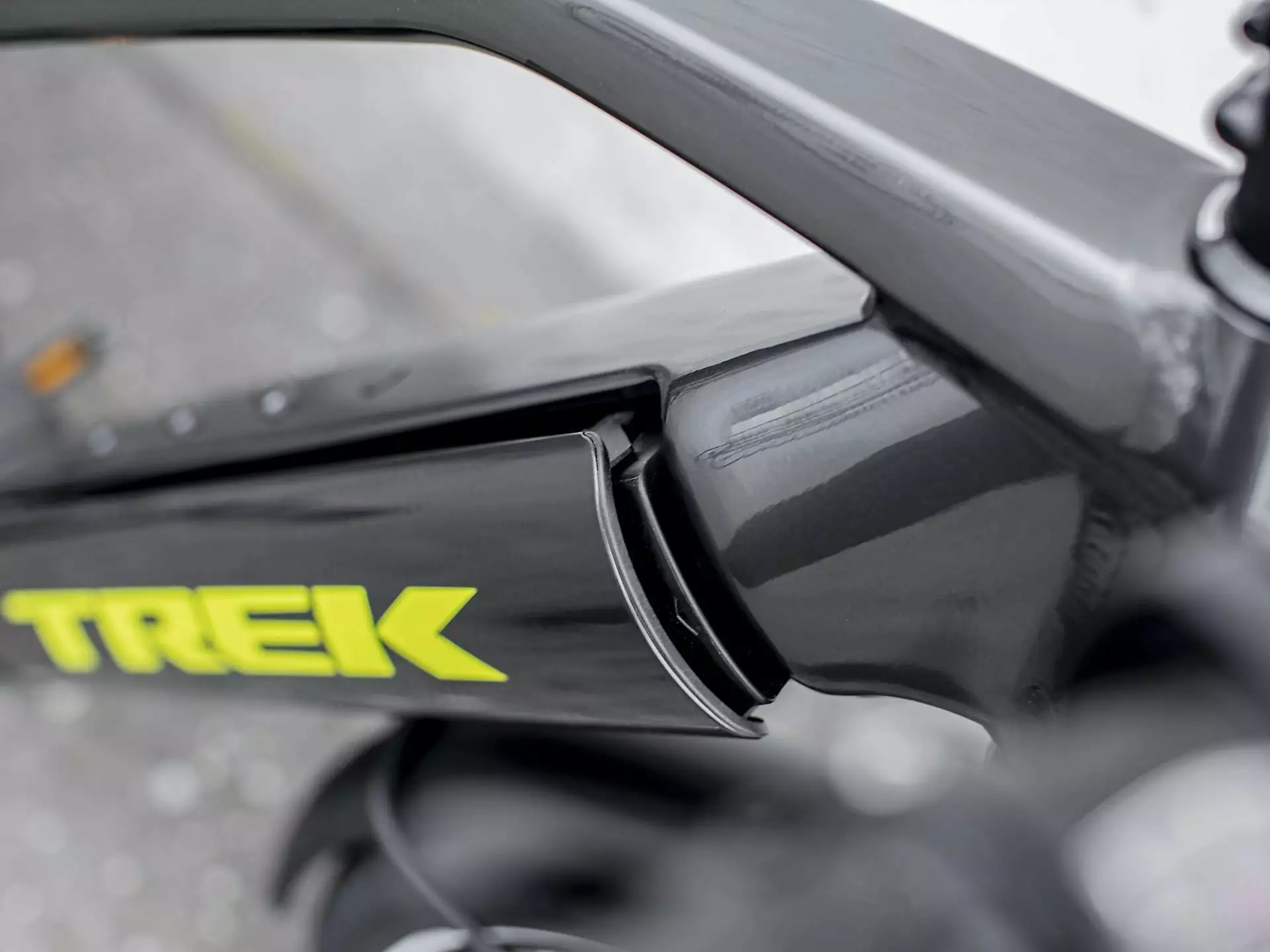 Trek Allant+ 8S Stagger (2023) - Image 7