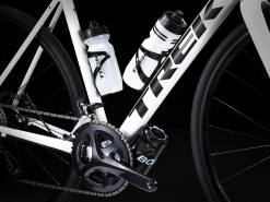 Trek Domane AL 3 Disc (2023) -MAASTOPYÖRÄT myymälä DomaneAL3Disc 23 33082 B Accessory2 1