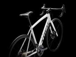 Trek Domane AL 3 Disc (2023) -MAASTOPYÖRÄT myymälä DomaneAL3Disc 23 33082 B Alt1 1