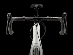 Trek Domane AL 3 Disc (2023) -MAASTOPYÖRÄT myymälä DomaneAL3Disc 23 33082 B Alt4 1