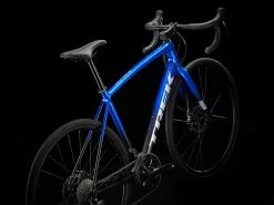 Trek Domane AL 3 Disc (2023) -MAASTOPYÖRÄT myymälä DomaneAL3 22 33082 C Alt1 1