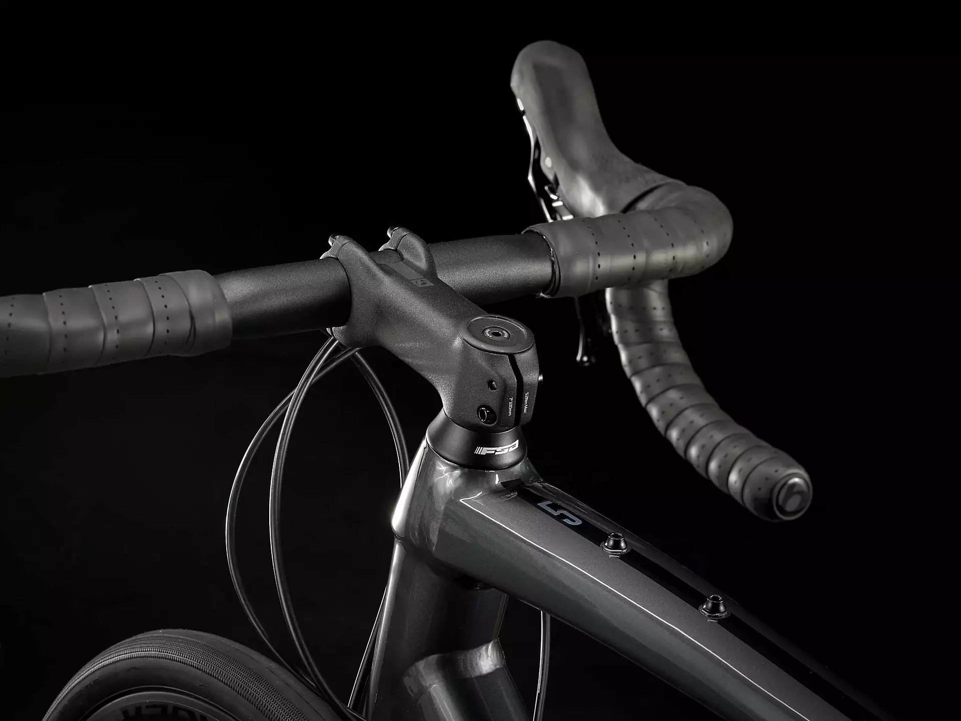 Trek Domane AL 5 Disc (2022) 7 Trek Domane AL 5 Disc (2022) - Image 5