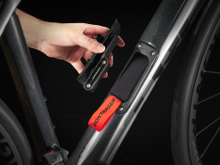 Trek Domane SL 7 Gen 3 (2023) -MAASTOPYÖRÄT myymälä DomaneSL7 22 35333 A Alt3 1