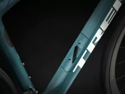 Trek Domane SLR 7 AXS Gen 4 (2023) 48 Trek Domane SLR 7 AXS Gen 4 (2023) -MAASTOPYÖRÄT myymälä DomaneSLR7eTap 23 37356 E Alt2