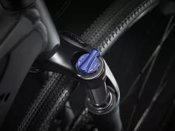 Trek Dual Sport 3 Gen 4 (2023) 33 Trek Dual Sport 3 Gen 4 (2023) -MAASTOPYÖRÄT myymälä DualSport3 22 35104 A Alt7