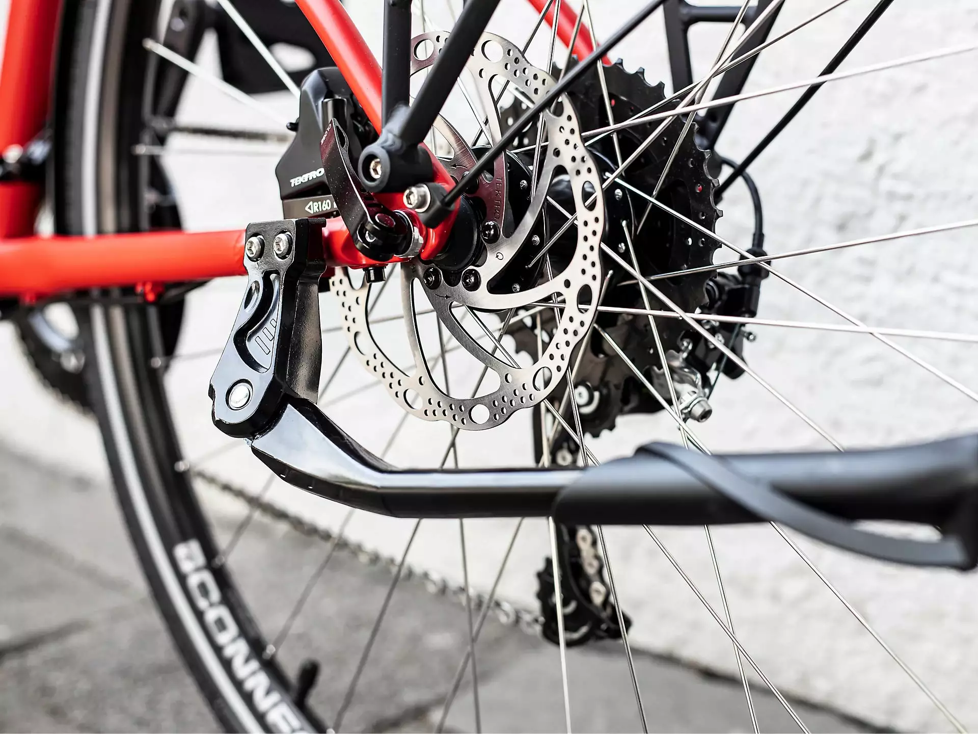 Trek FX 2 Disc Equipped Stagger (2023) 11 Trek FX 2 Disc Equipped Stagger (2023) - Image 9