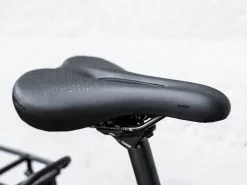 Trek FX 2 Disc Equipped Stagger (2023) 29 Trek FX 2 Disc Equipped Stagger (2023) -MAASTOPYÖRÄT myymälä FX2DiscEQStagger 22 35139 B Alt5