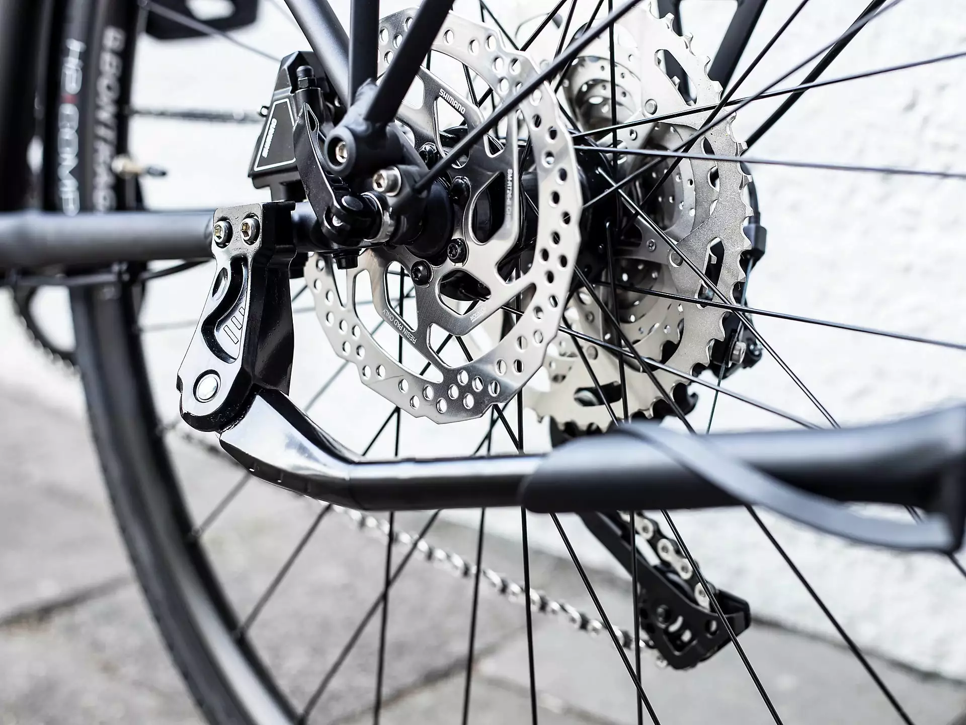 Trek FX 3 Disc Equipped (2023) 11 Trek FX 3 Disc Equipped (2023) - Image 9