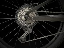 Trek Fuel EX 8 Gen 5 (2023) 27 Trek Fuel EX 8 Gen 5 (2023) -MAASTOPYÖRÄT myymälä FuelEX8XT 21 29457 A Alt1