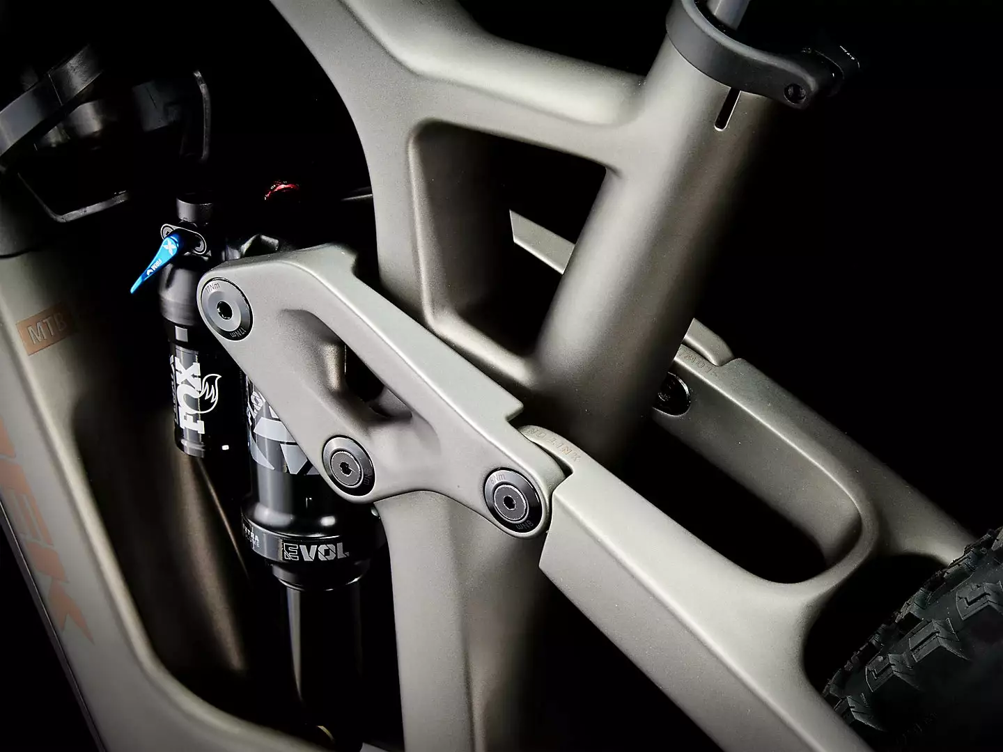 Trek Fuel EX 9.7 Gen 6 (2023) 7 Trek Fuel EX 9.7 Gen 6 (2023) - Image 5