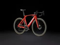 Trek Madone SLR 9 Gen 7 (2023) -MAASTOPYÖRÄT myymälä MadoneSLR9 23 37419 B Portrait 1