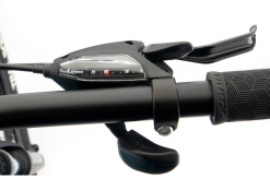 Kona Lana'i Blue (2023) -MAASTOPYÖRÄT myymälä Nayttokuva2023 2 27kello13.21.04