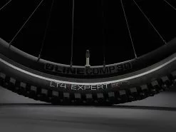 Trek Powerfly 7 Equipped (2022) 23 Trek Powerfly 7 Equipped (2022) -MAASTOPYÖRÄT myymälä PowerflySport7EQ 22 35445 A Alt9