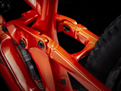 Trek Slash 7 (2023) -MAASTOPYÖRÄT myymälä Slash7DeoreXT 23 36730 B Alt7 1