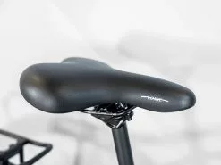 Trek Verve 1 Equipped (2023) 23 Trek Verve 1 Equipped (2023) -MAASTOPYÖRÄT myymälä Verve1Equipped 23 36999 A Alt4