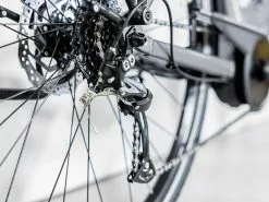 Trek Verve+ 1 Lowstep DT (2023) 18 Trek Verve+ 1 Lowstep DT (2023) -MAASTOPYÖRÄT myymälä VervePlus1LowstepDT 23 36807 A Alt6