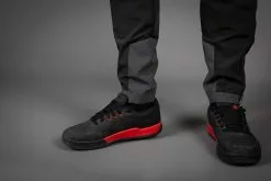 Endura MT500 Freezing Point Pyöräilyhousut 12 Endura MT500 Freezing Point Pyöräilyhousut -MAASTOPYÖRÄT myymälä unnamed 6212f79f 44f3 42e6 8351 ccf2e0bf7e62